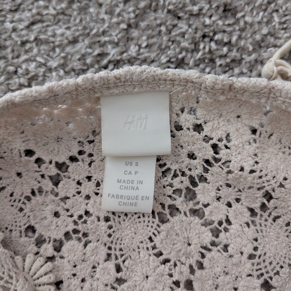 H&M Crocheted Lace Bodysuit - Picture 5 of 6